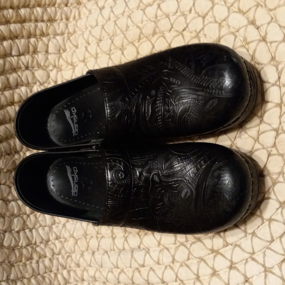 Dansko Shoes - DANSKO 36 oz leather mules